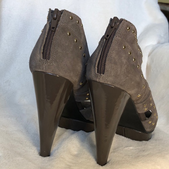 Steve Madden peep-toe pumps. 9 1/2 - Picture 5 of 6